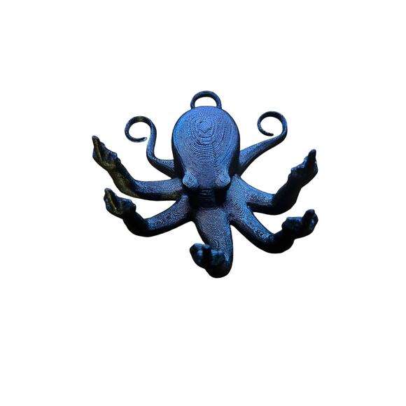 Middle Finger Octopus - Picture 2 of 4